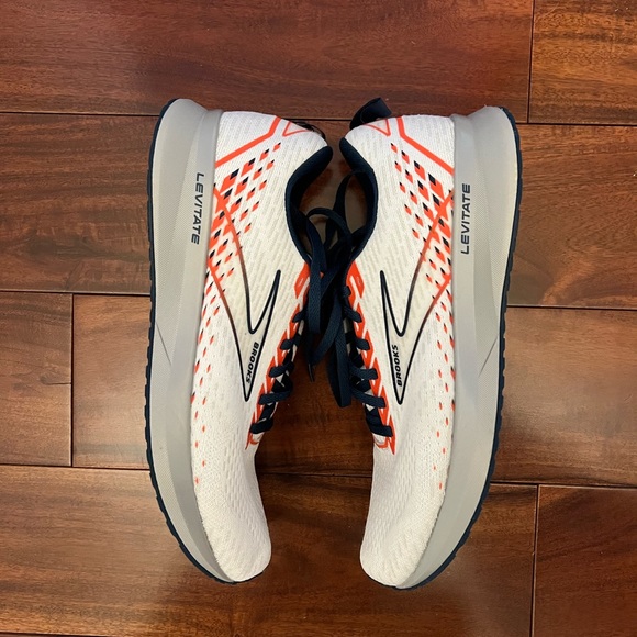 Brooks Levitate running sneakers - Picture 4 of 6